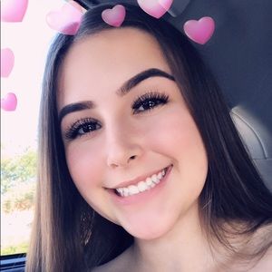 Meet your Posher, Hayley